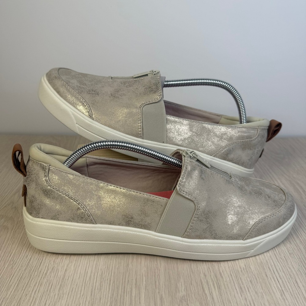 Ryka Vivvi Womens Gold Metallic Distressed Zip Slip On Sneakers Size 11M
